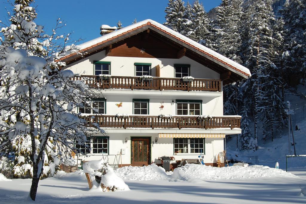 Апартаменты Haus Waldrast Эльбигенальп Экстерьер фото